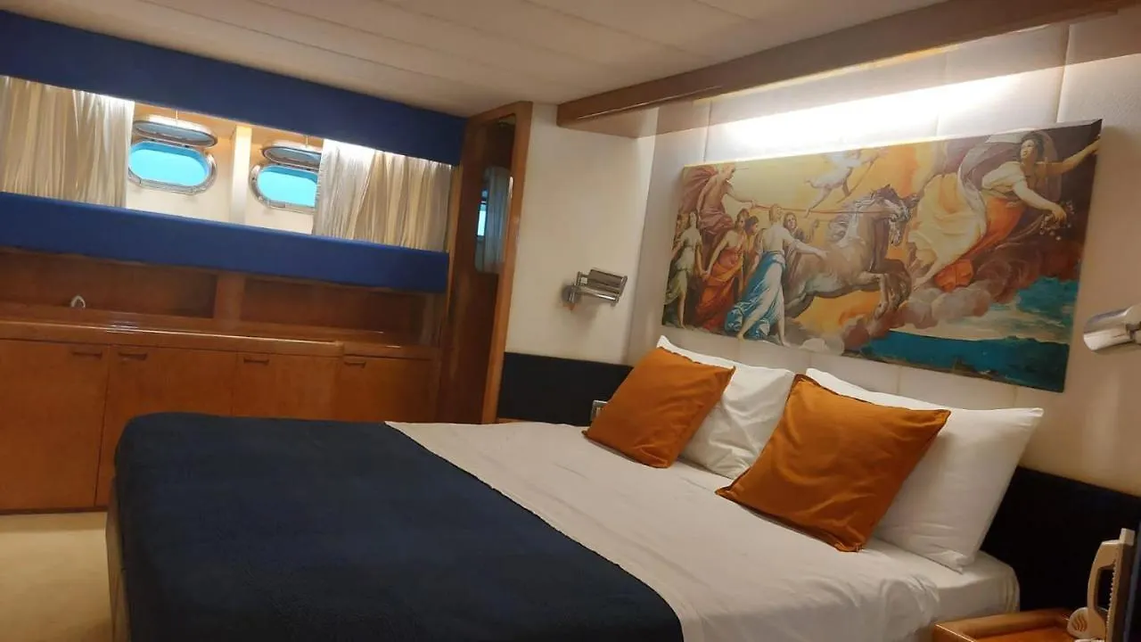 Botel Jokabi Hotel Varazze